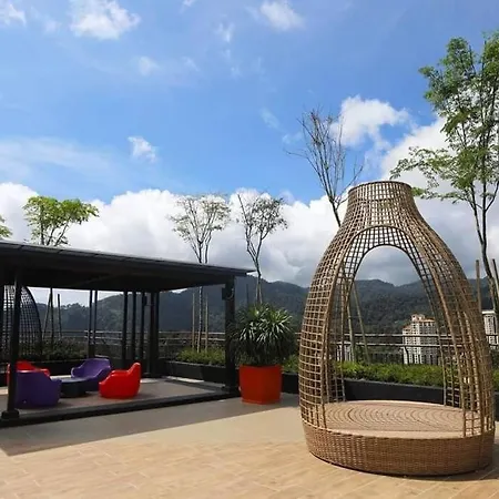 Premier Suite Cozy Home Midhills Genting 6-10 Pax Free Wifi Genting Highlands Exterior photo