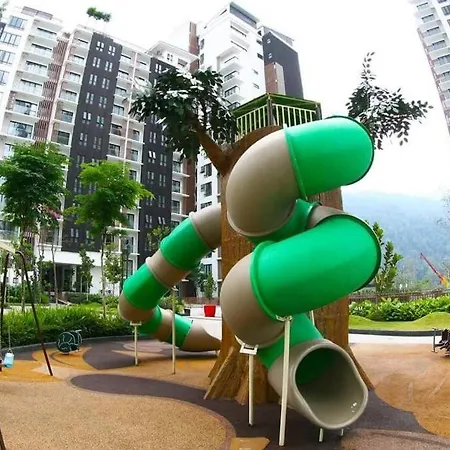 Premier Suite Cozy Home Midhills Genting 6-10 Pax Free Wifi Genting Highlands Exterior photo